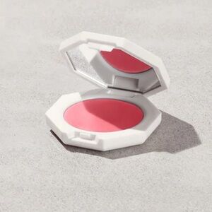 Fenty Beauty Cheeks Out Freestyle Crean Blush - Pinky Promise